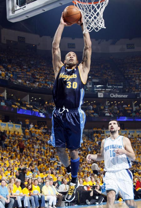 约打入新兴 约打入新兴