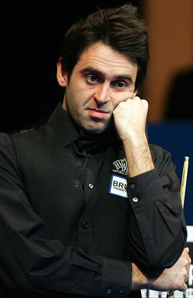 的表现备受 的表现备受